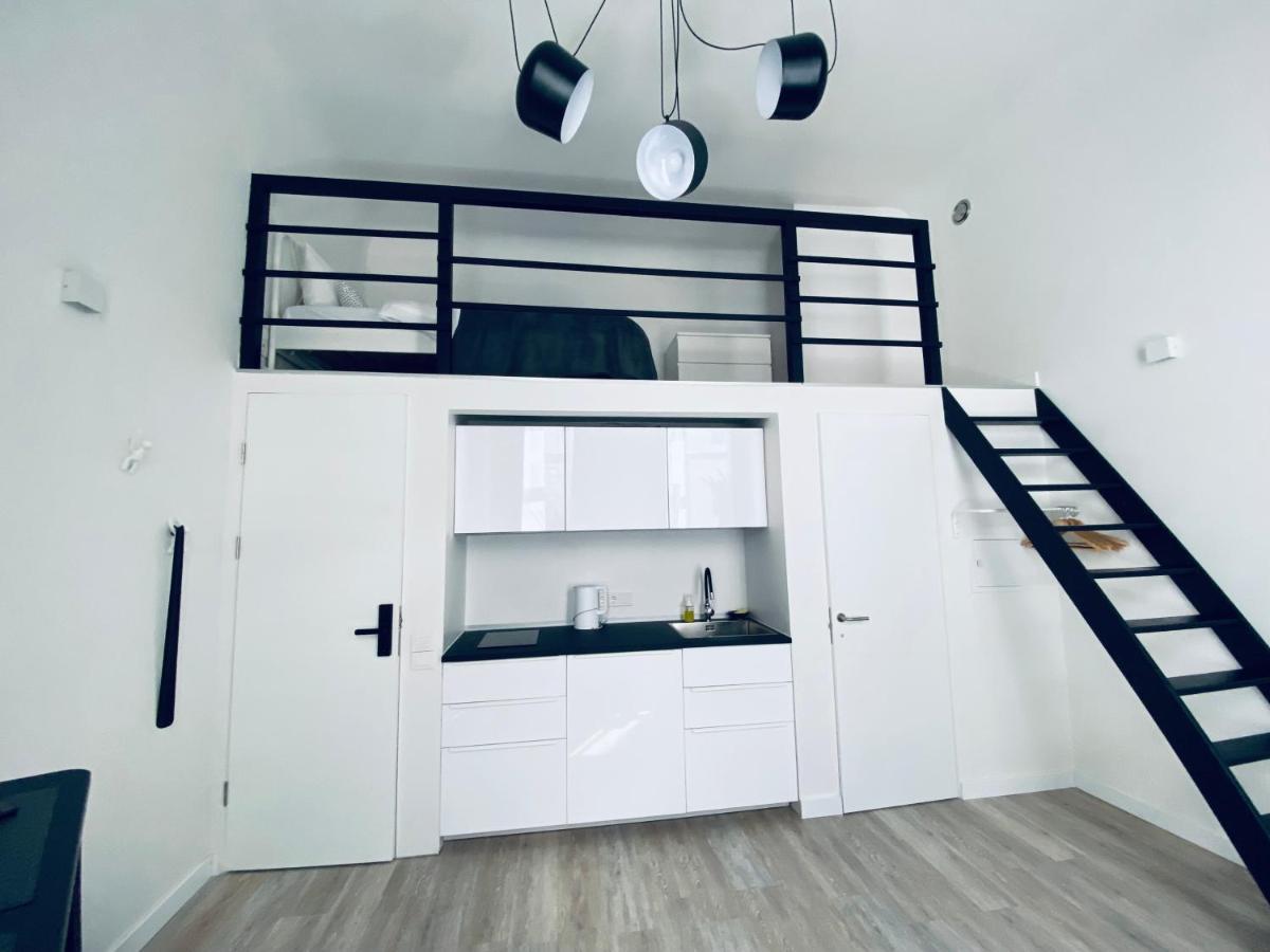 ריגה B&W Apartment מראה חיצוני תמונה